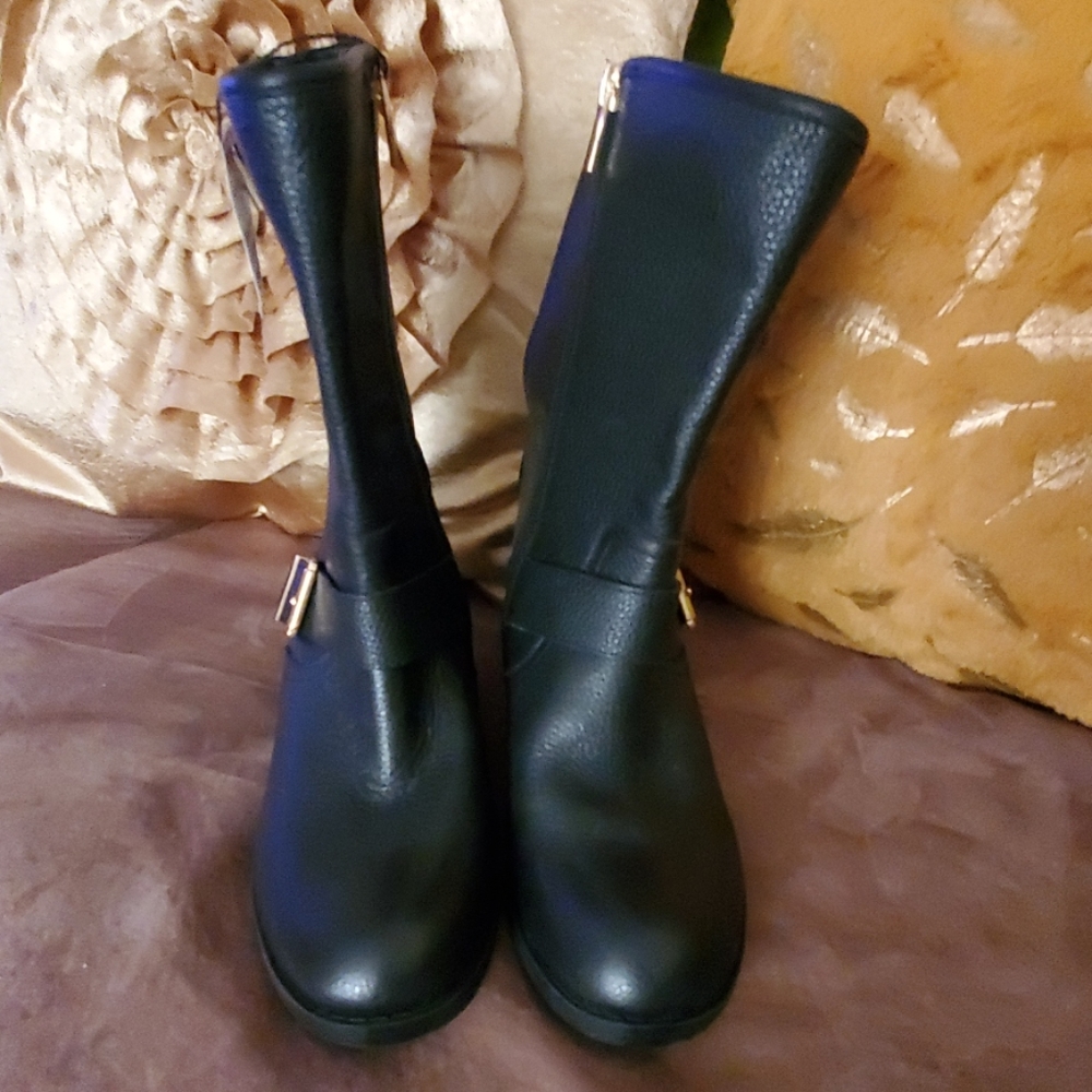 👢 Authentic Black Vince Camuto Boots - Picture 8 of 8